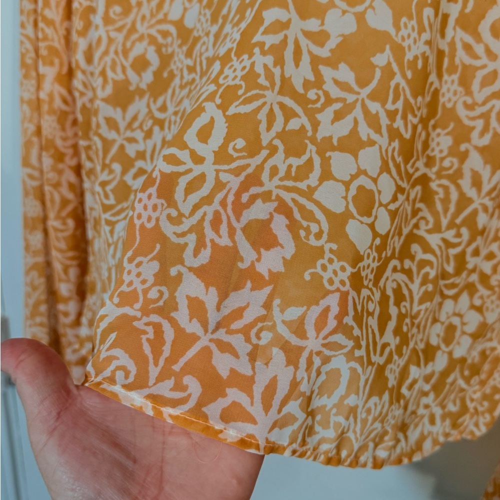 Show Me Your MuMu Creamsicle Floral Boho Bell Sleeve Sandee Blouse Size Large - Picture 8 of 9